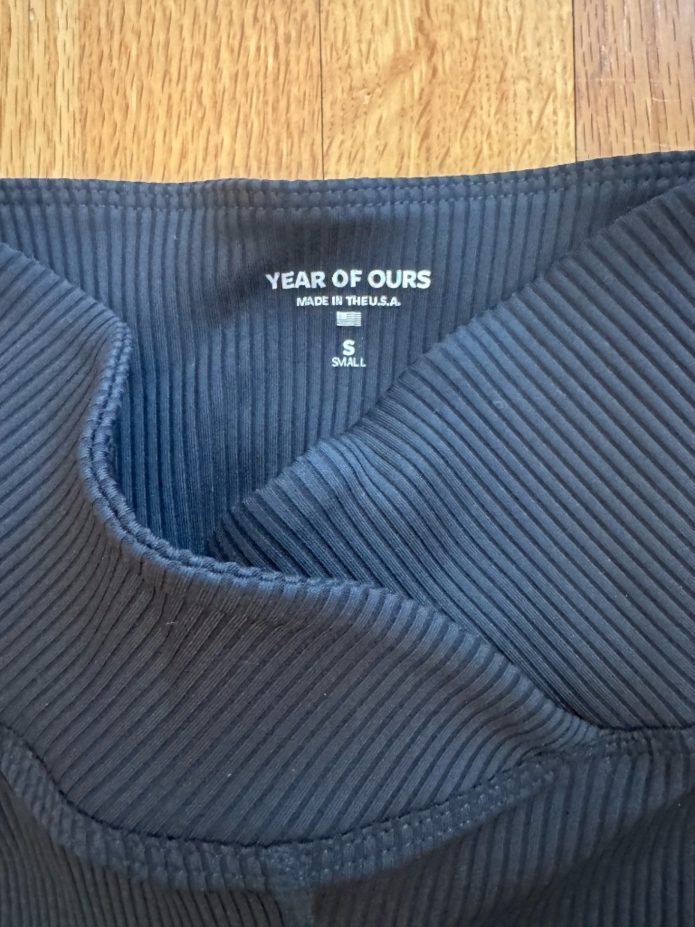 Year of Ours Ribbed V Biker Shorts Black Small High Rise Made USA NWT $80 retail - Picture 3 of 6